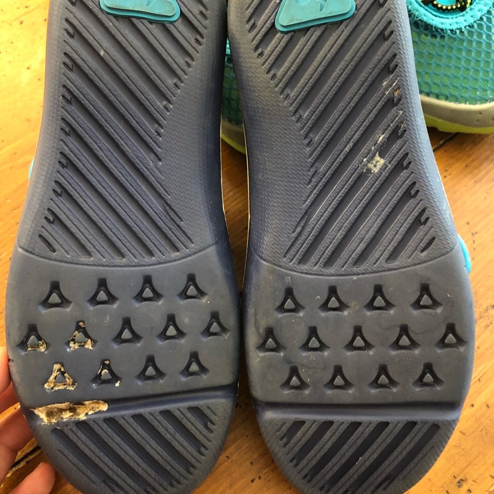 Plae Mimo Velcro Shoes size 2 - Picture 2 of 3